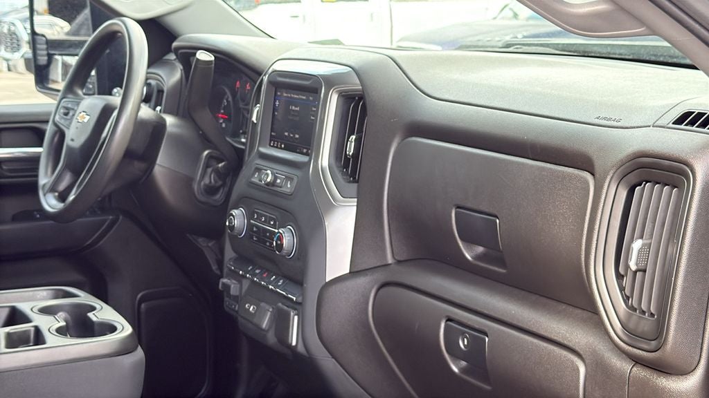2024 Chevrolet Silverado HD Custom