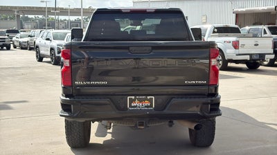 2024 Chevrolet Silverado HD Custom