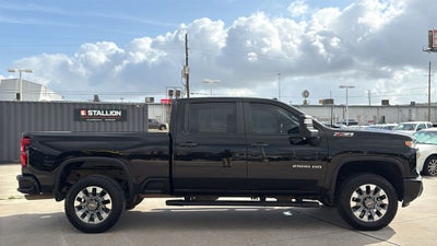 2024 Chevrolet Silverado HD Custom