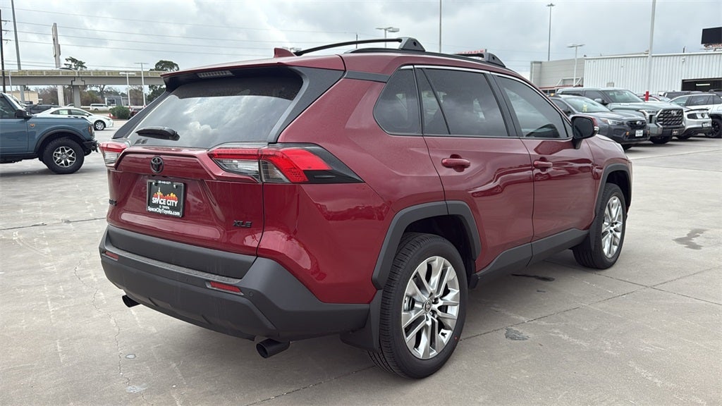 2025 Toyota RAV4 XLE Premium
