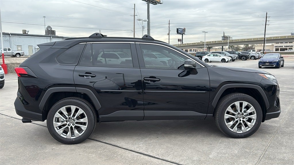2025 Toyota RAV4 XLE Premium