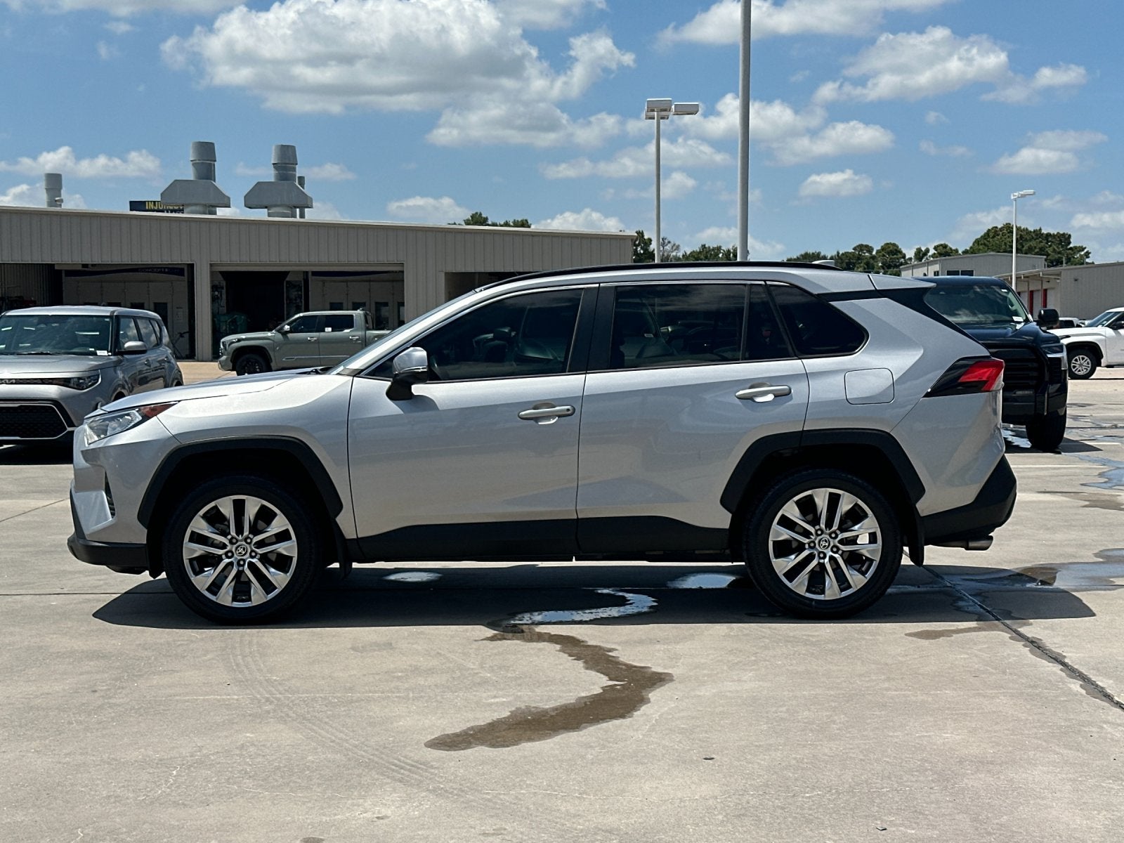 2021 Toyota RAV4 XLE Premium