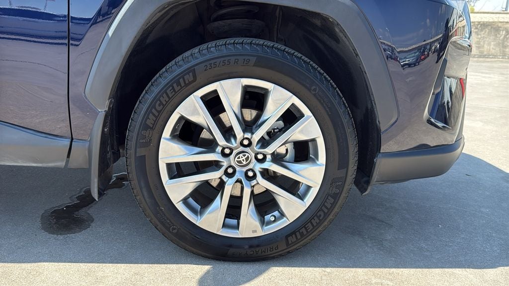 2023 Toyota RAV4 XLE Premium