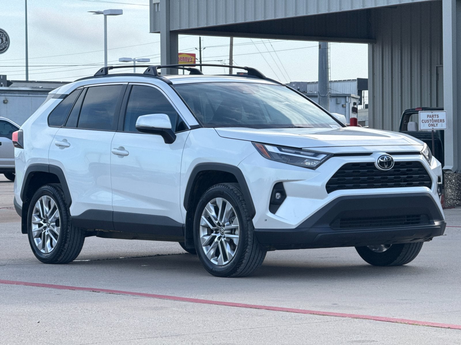 2025 Toyota RAV4 XLE Premium
