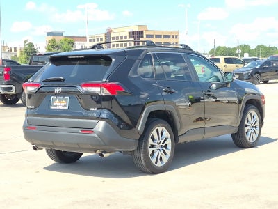 2025 Toyota RAV4 XLE Premium