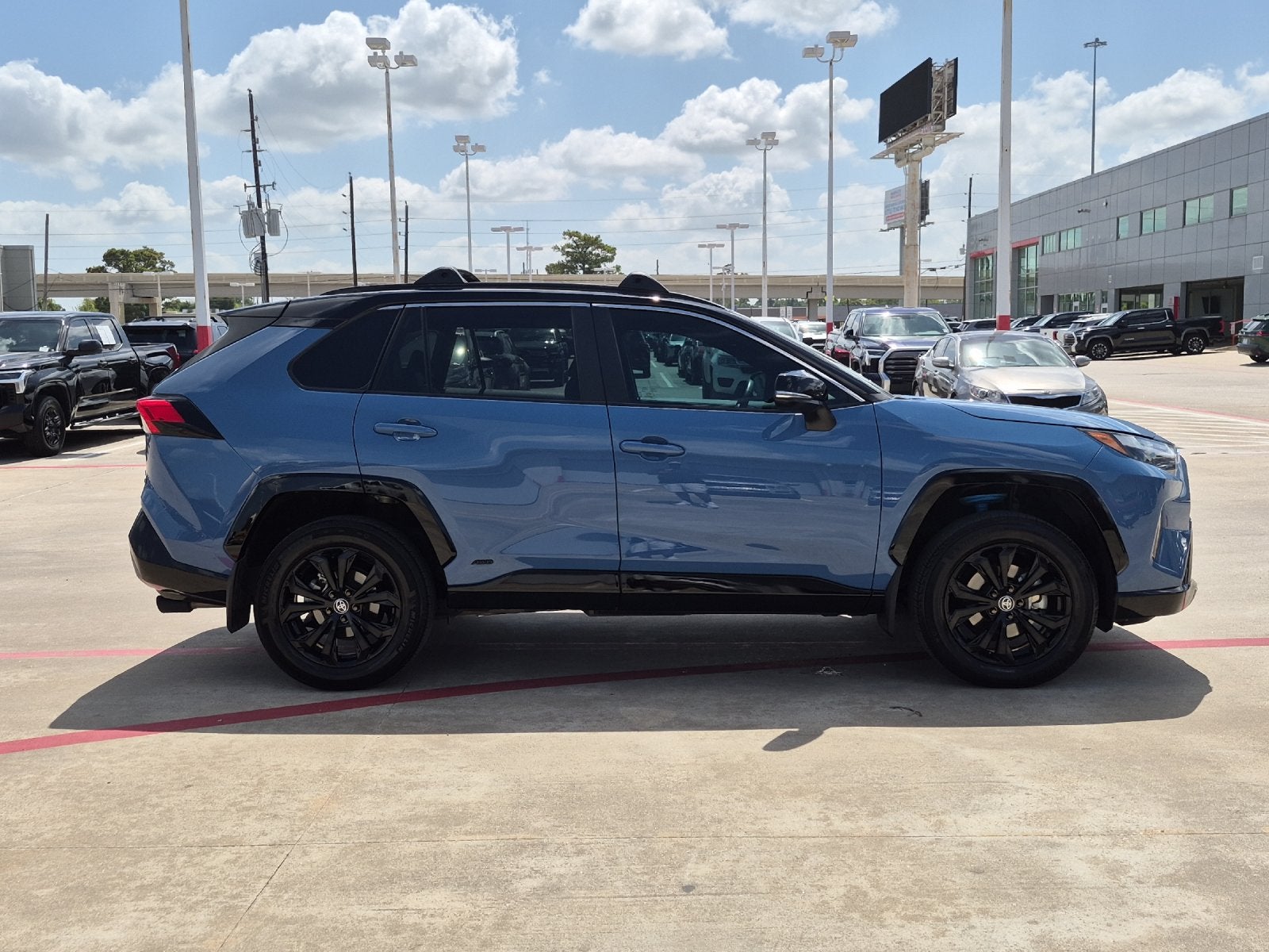 2024 Toyota RAV4 Hybrid XSE