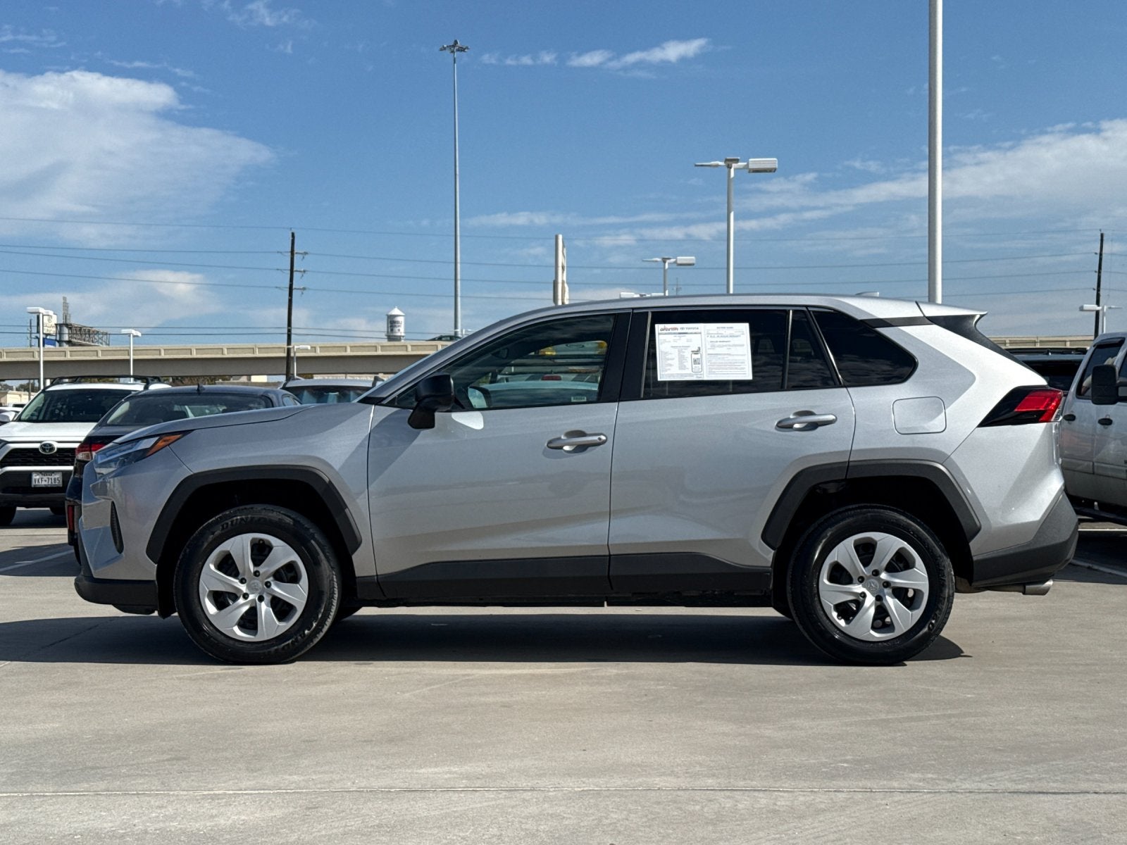 2024 Toyota RAV4 LE