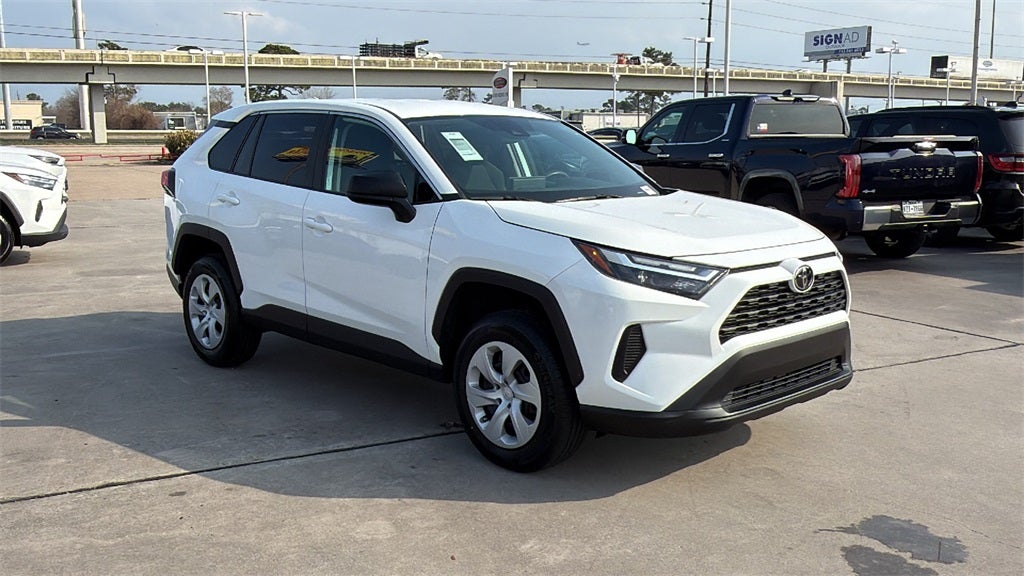 2024 Toyota RAV4 LE