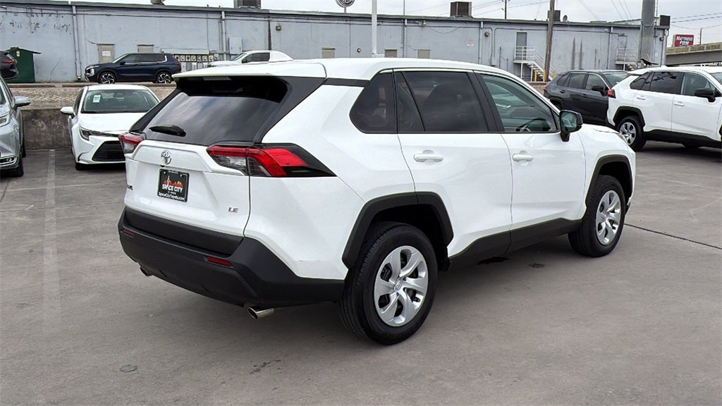 2025 Toyota RAV4 LE