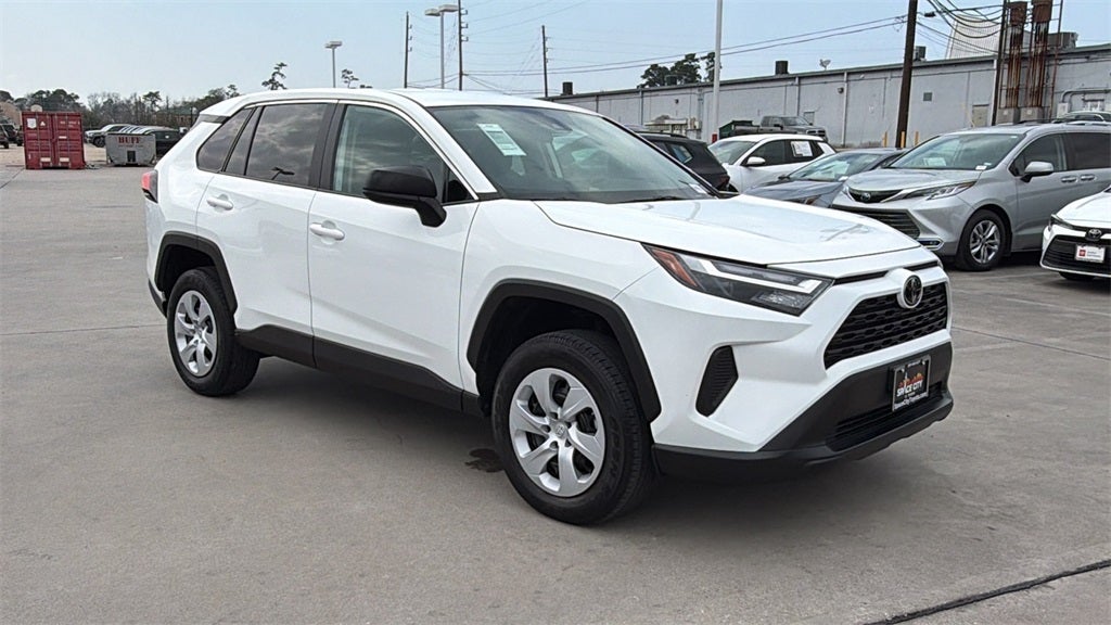 2025 Toyota RAV4 LE