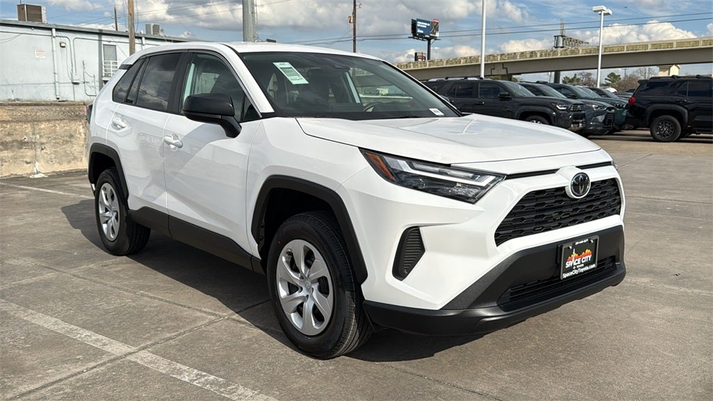 2025 Toyota RAV4 LE