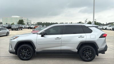 2024 Toyota RAV4 LE