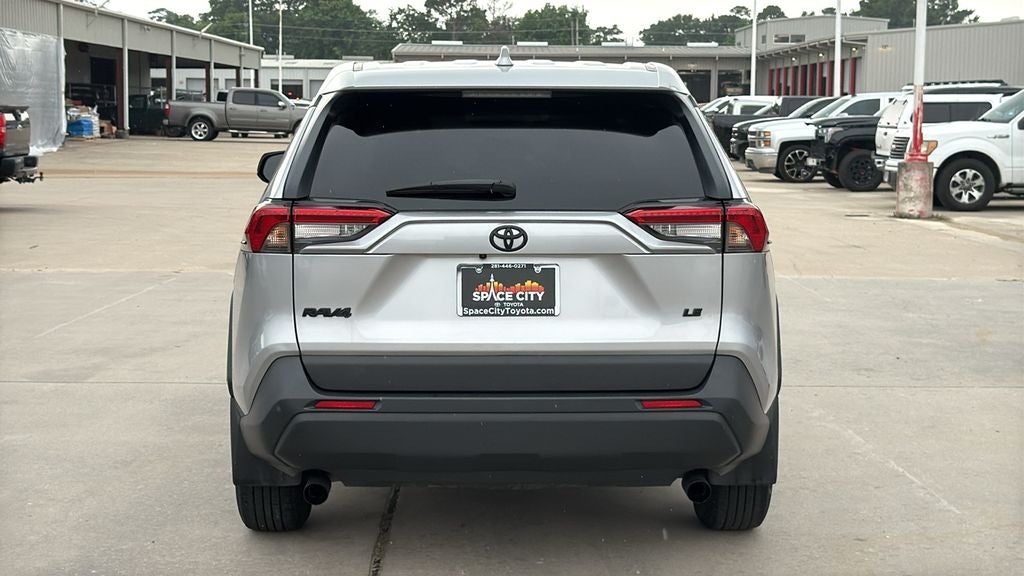 2024 Toyota RAV4 LE
