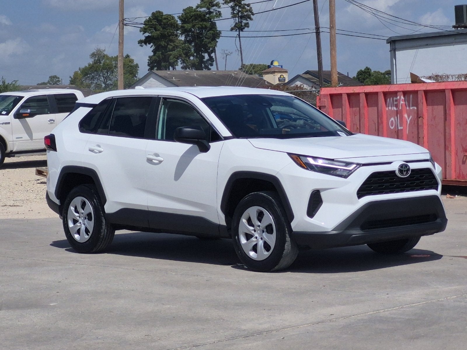 2025 Toyota RAV4 LE