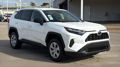 2025 Toyota RAV4 LE
