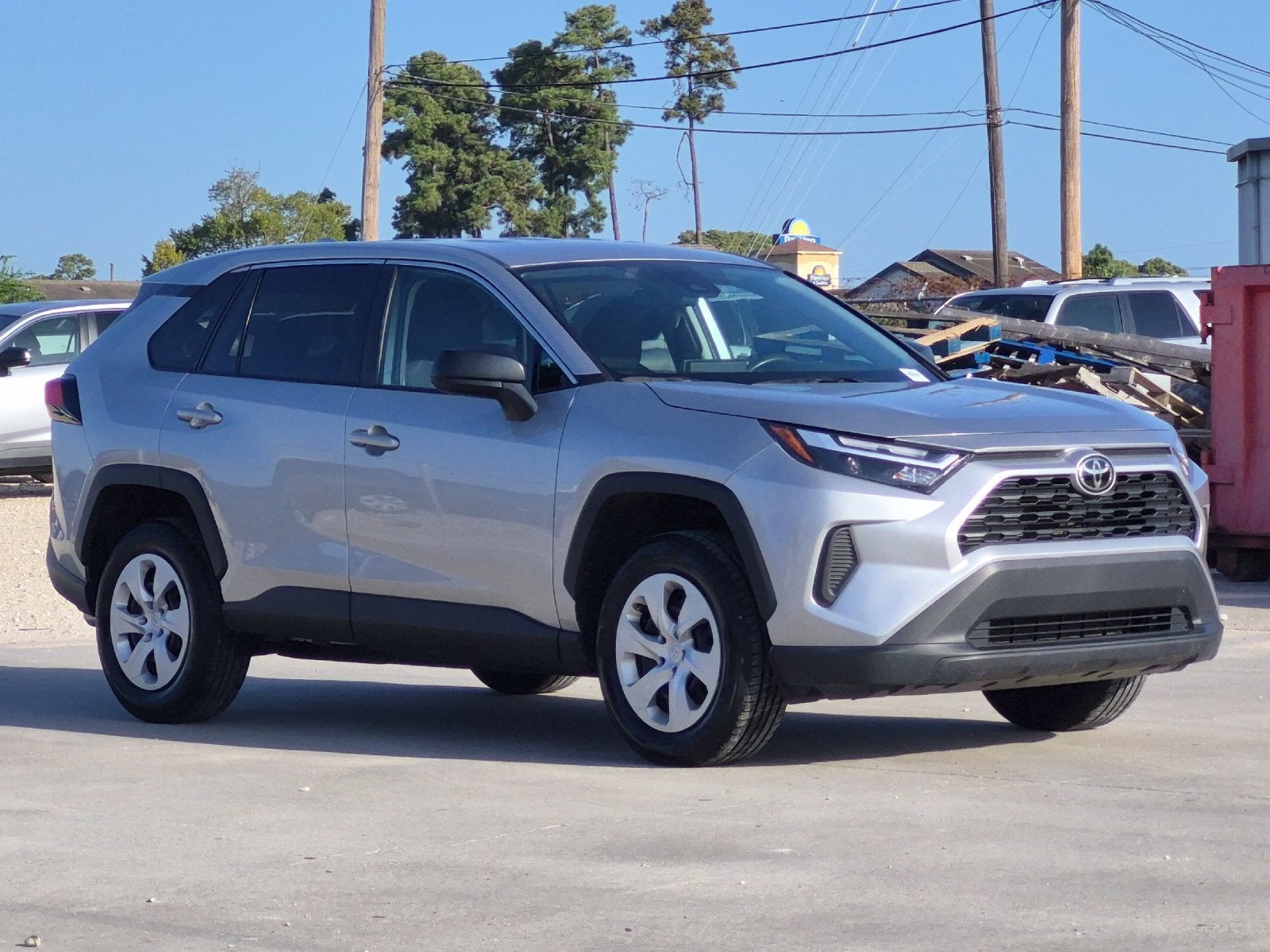 2025 Toyota RAV4 LE
