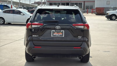 2024 Toyota RAV4 XLE