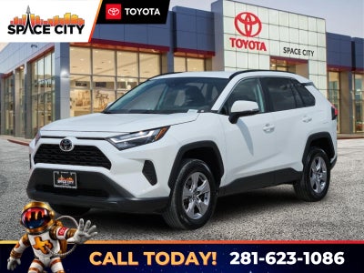 2025 Toyota RAV4 XLE