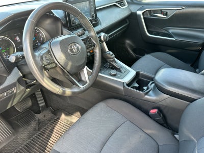 2020 Toyota RAV4 Hybrid XLE