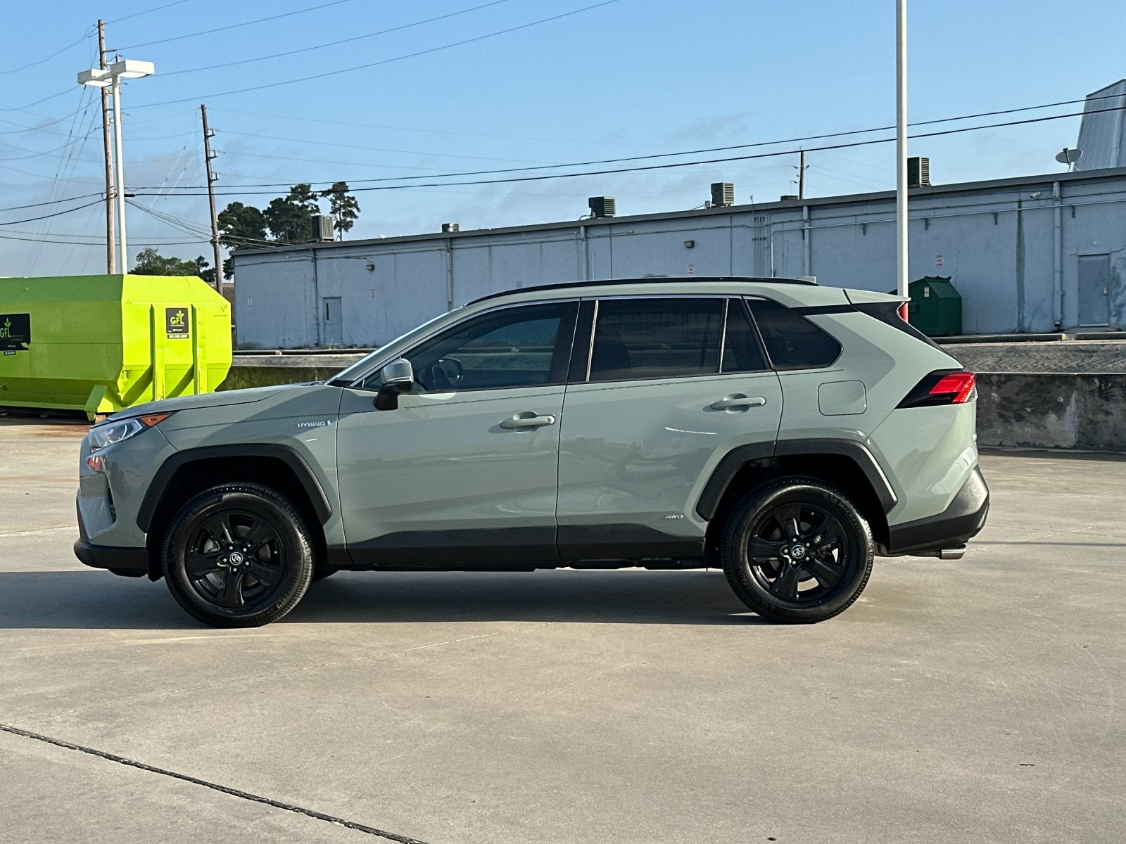 2020 Toyota RAV4 Hybrid XLE