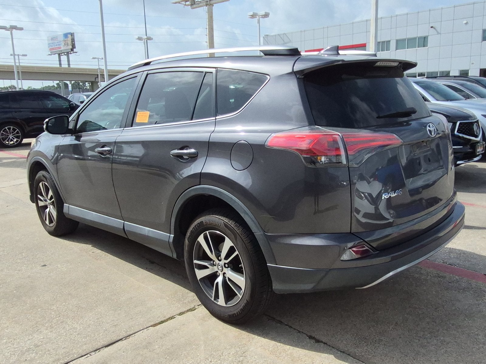 2017 Toyota RAV4 XLE