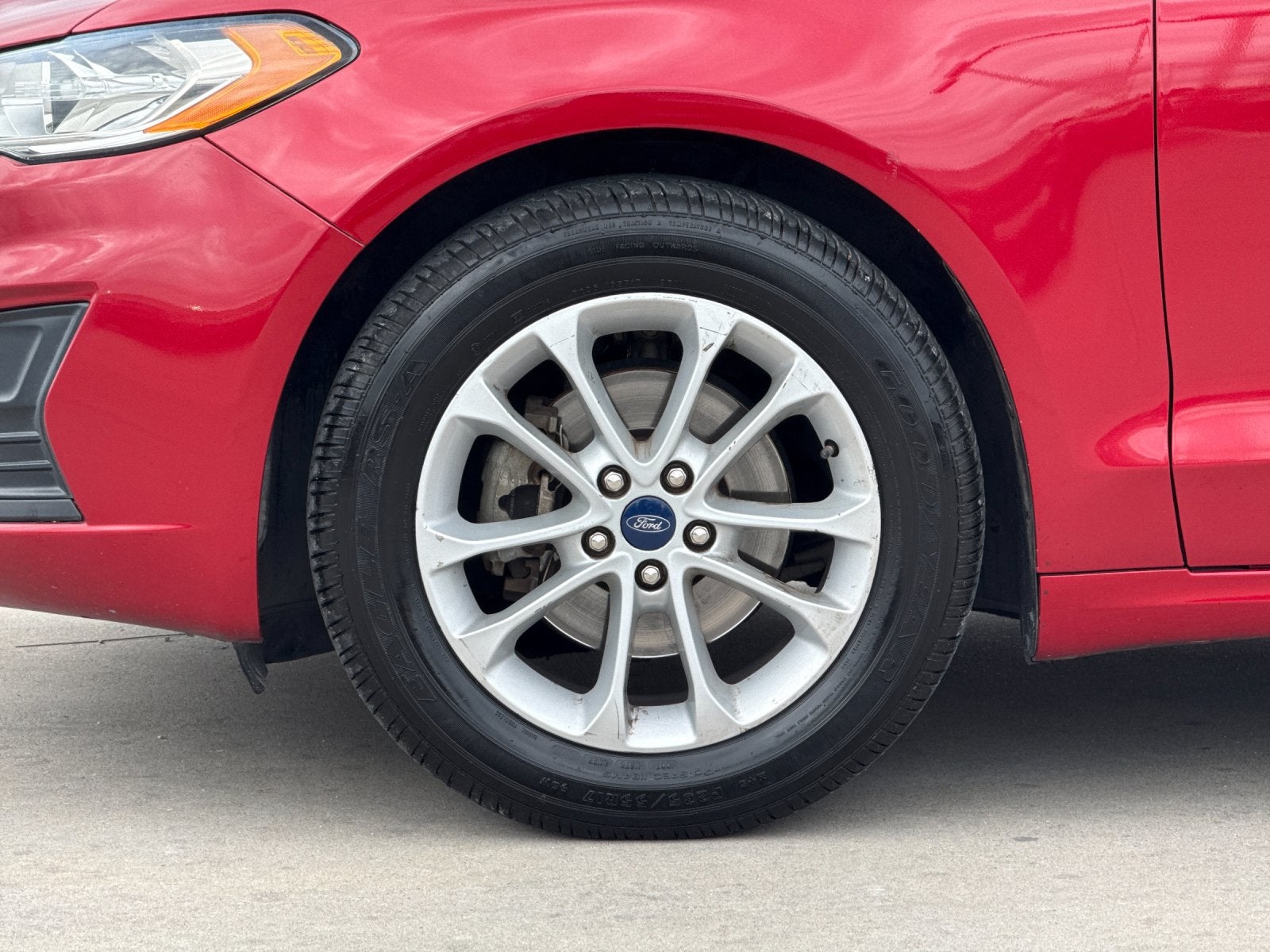 2020 Ford Fusion SE