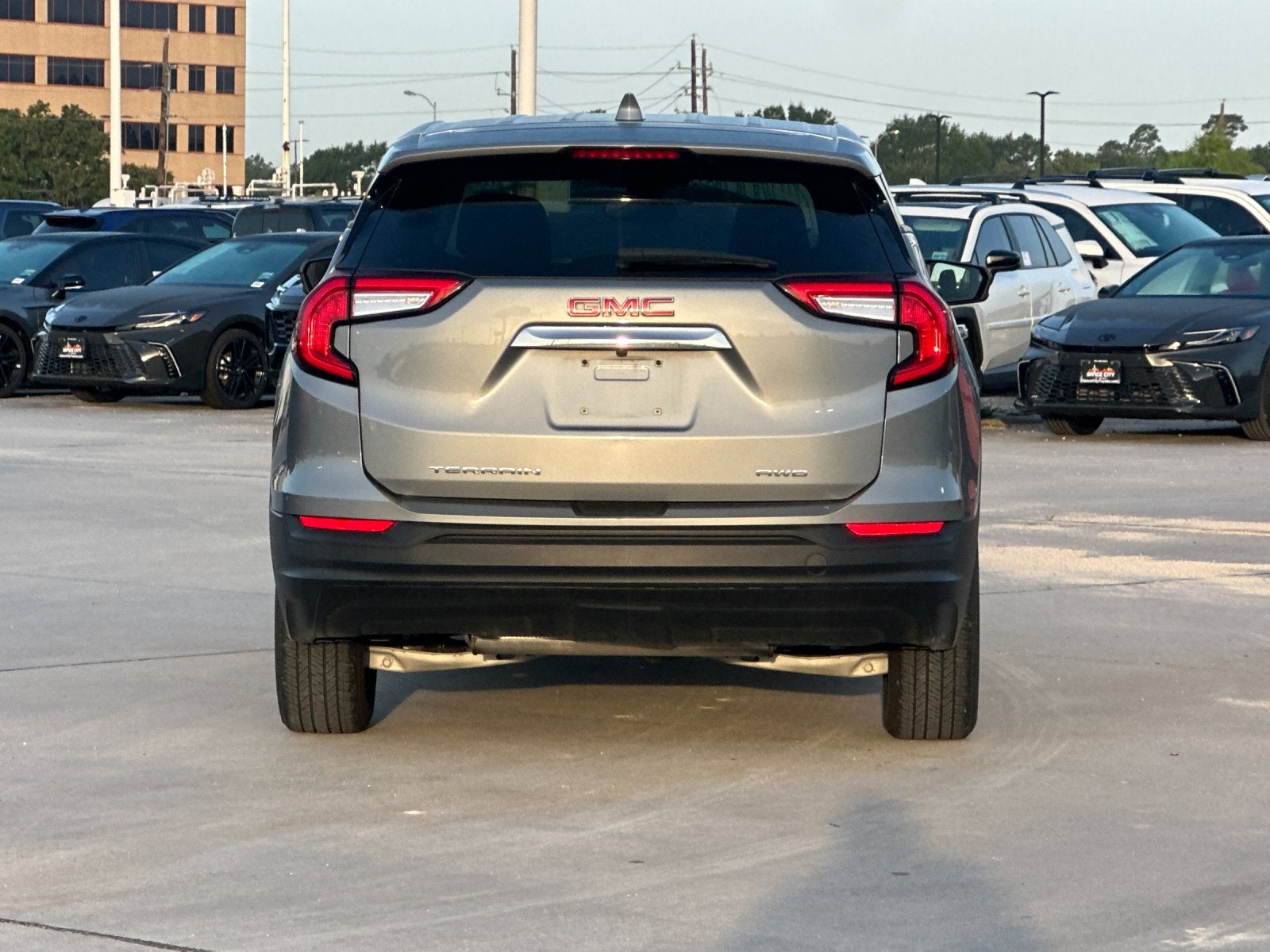 2024 GMC Terrain SLE