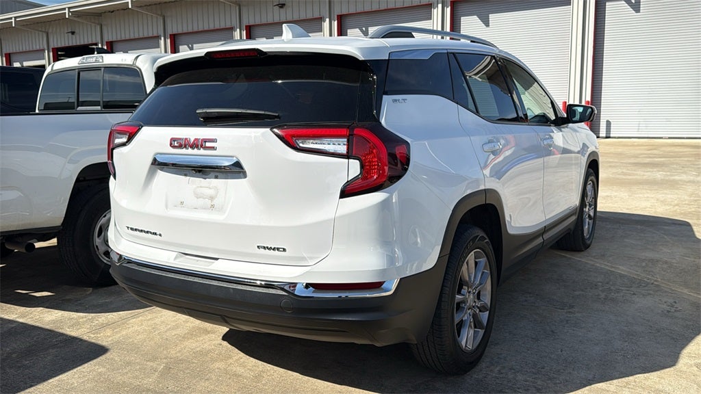 2024 GMC Terrain SLT