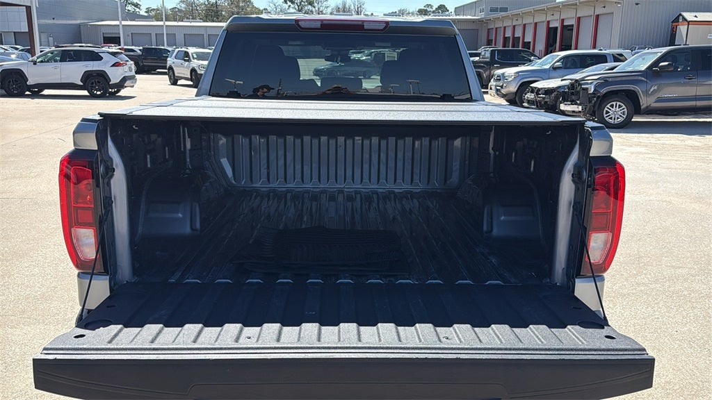 2024 GMC Sierra Elevation