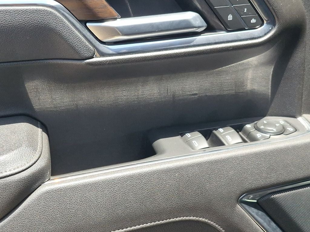 2025 GMC Sierra SLT