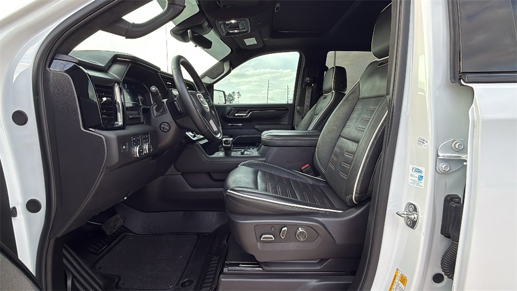 2025 GMC Sierra AT4X