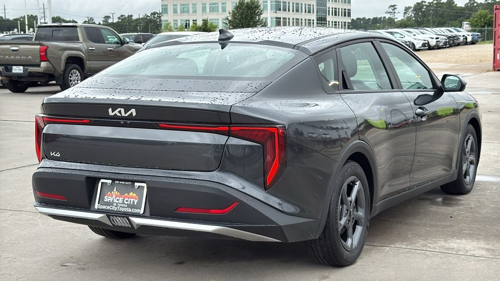 2025 Kia K4 LXS