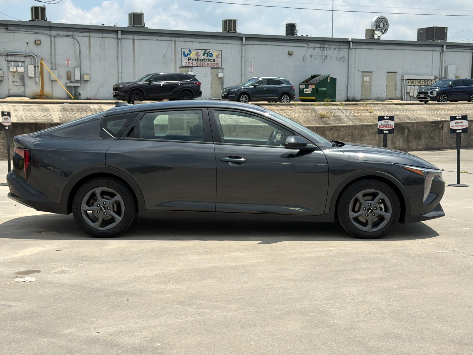 2025 Kia K4 LXS