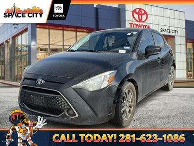 2020 Toyota YARIS HATCHBACK LE