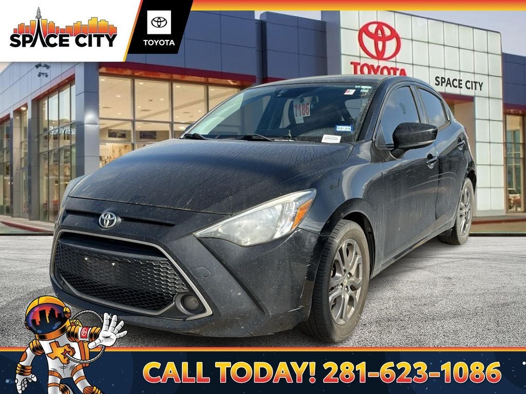 2020 Toyota YARIS HATCHBACK LE