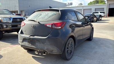 2020 Toyota YARIS HATCHBACK LE