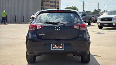 2020 Toyota YARIS HATCHBACK LE