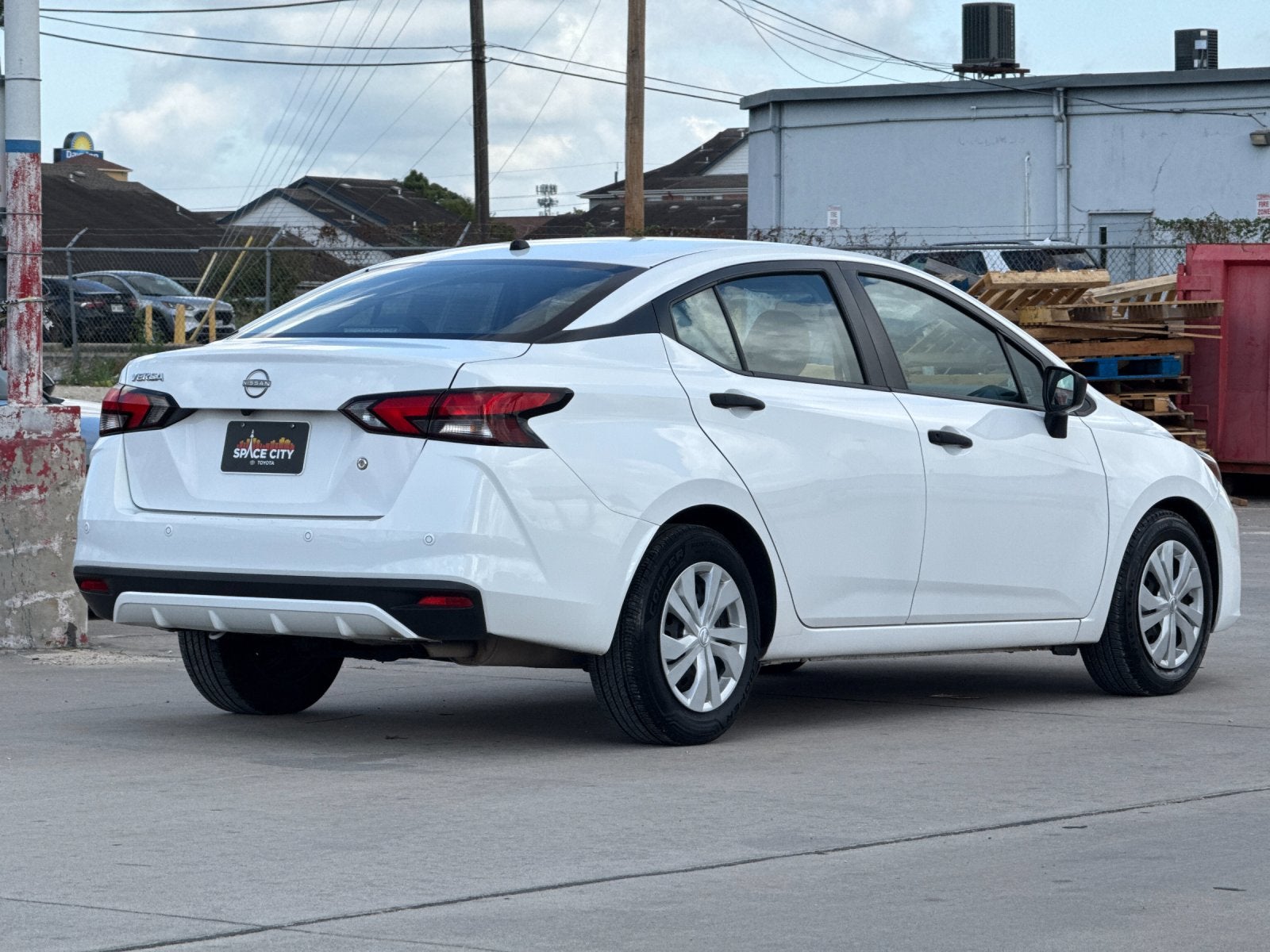 2024 Nissan Versa 1.6 S