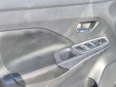 2023 Nissan Versa 1.6 SR