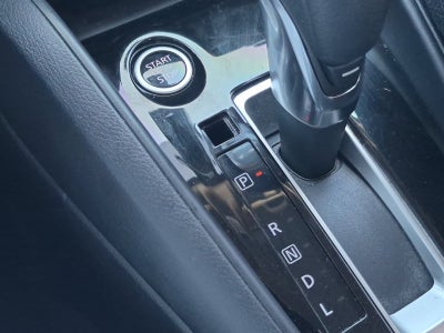 2023 Nissan Versa 1.6 SR