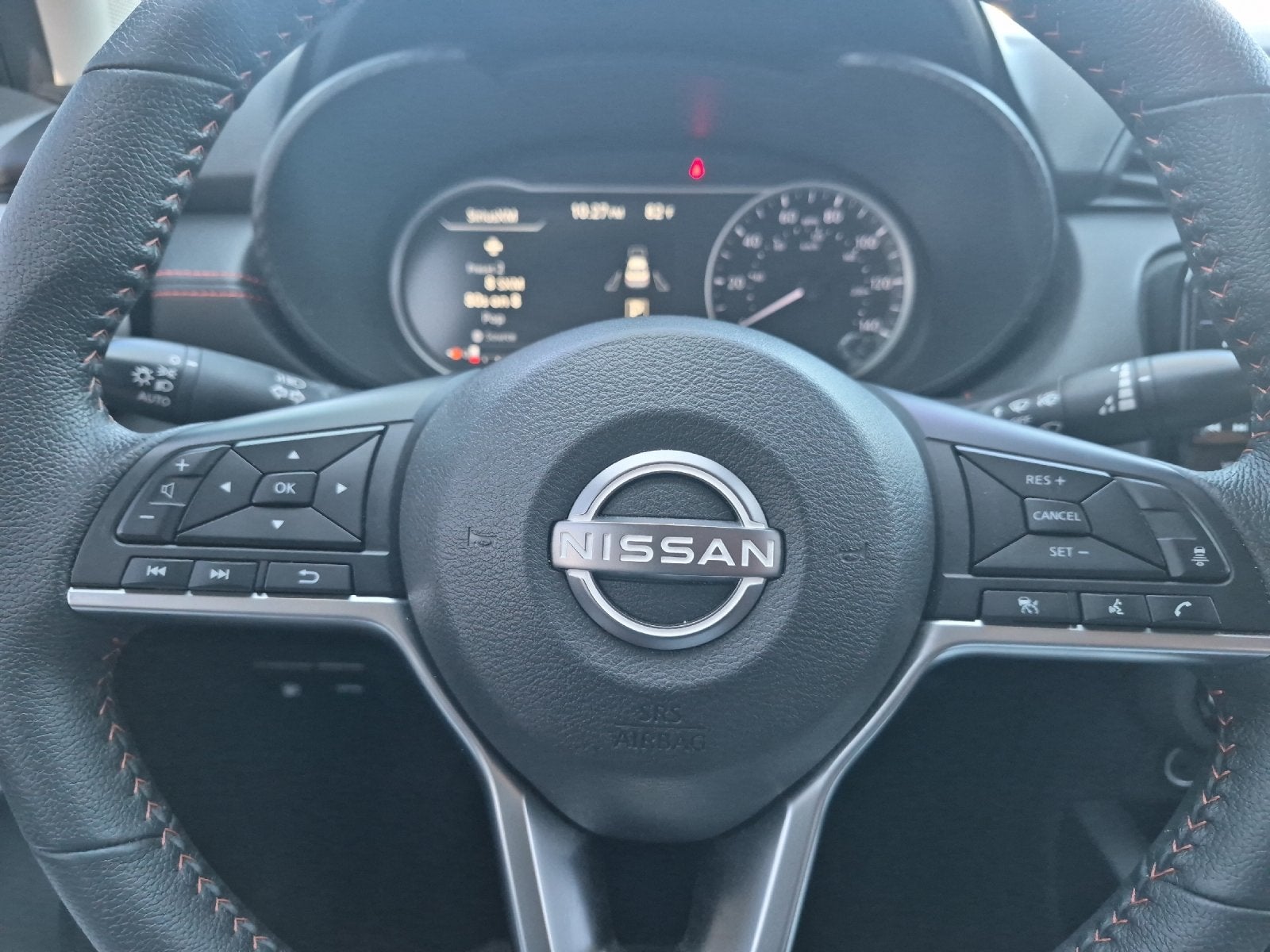 2023 Nissan Versa 1.6 SR