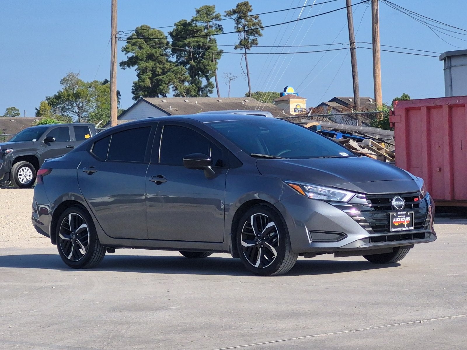 2023 Nissan Versa 1.6 SR
