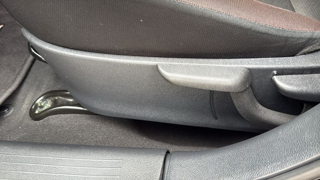 2022 Nissan Versa 1.6 SR