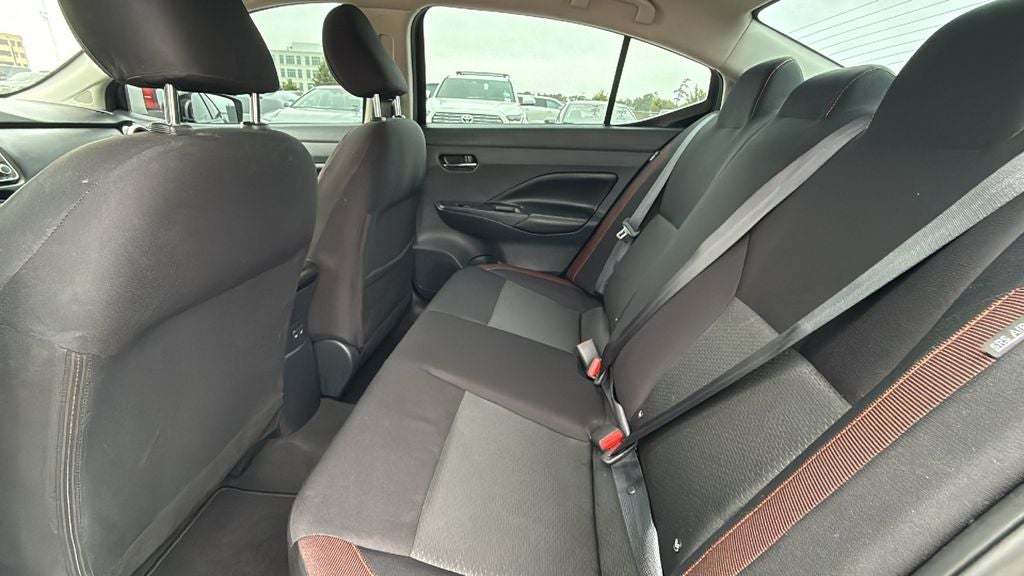2022 Nissan Versa 1.6 SR