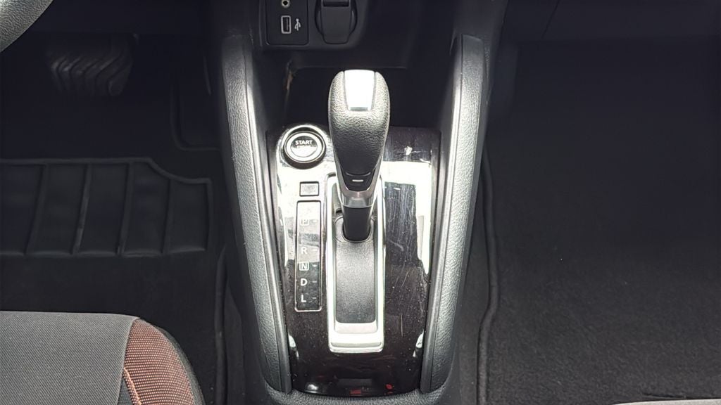2022 Nissan Versa 1.6 SR