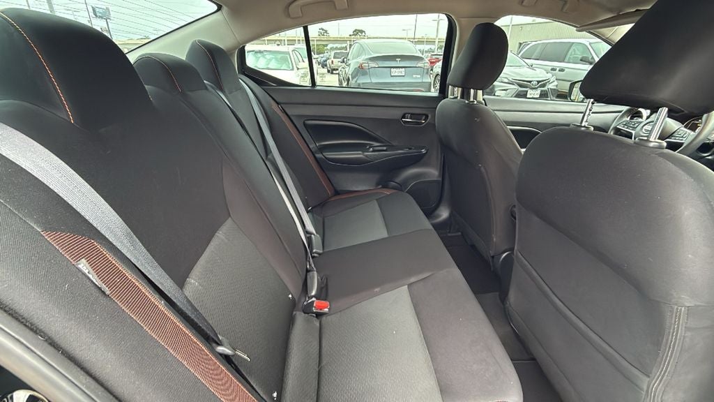 2022 Nissan Versa 1.6 SR