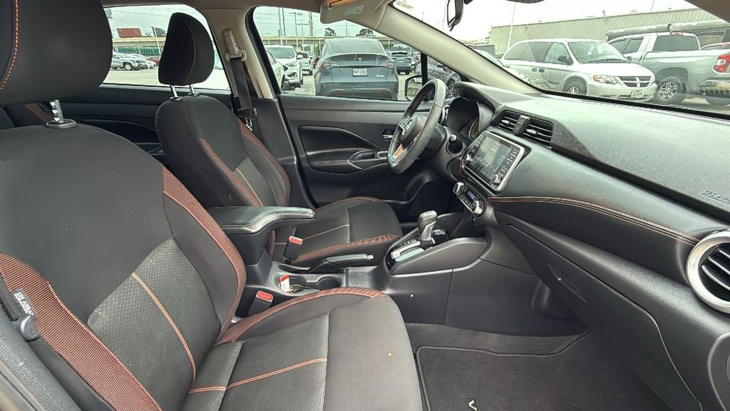 2022 Nissan Versa 1.6 SR