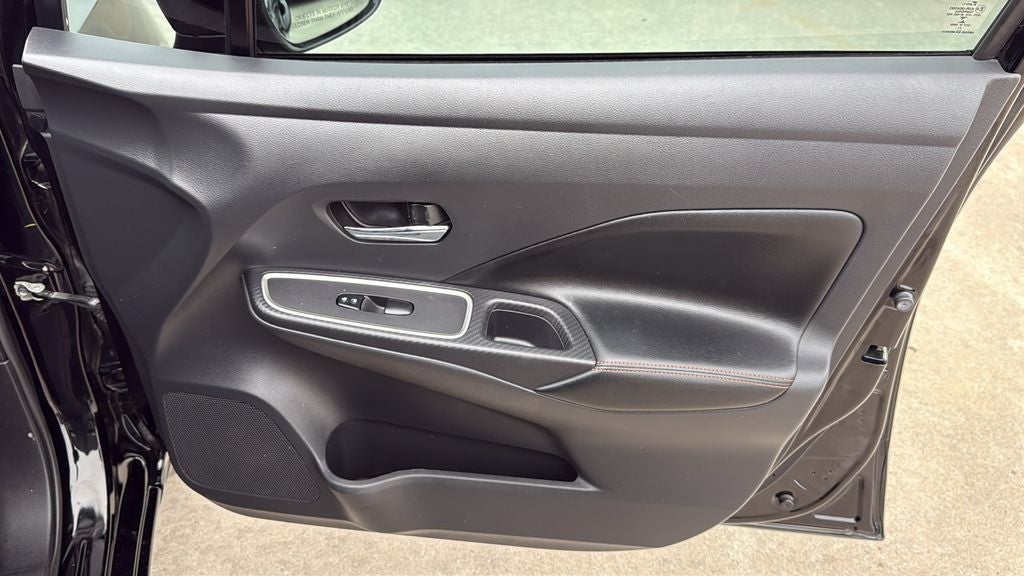 2022 Nissan Versa 1.6 SR
