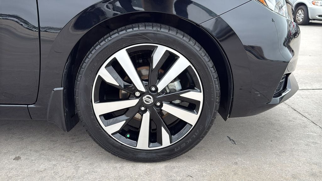 2022 Nissan Versa 1.6 SR