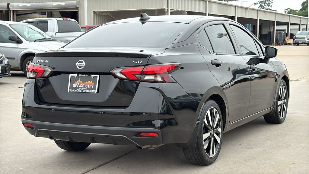 2022 Nissan Versa 1.6 SR